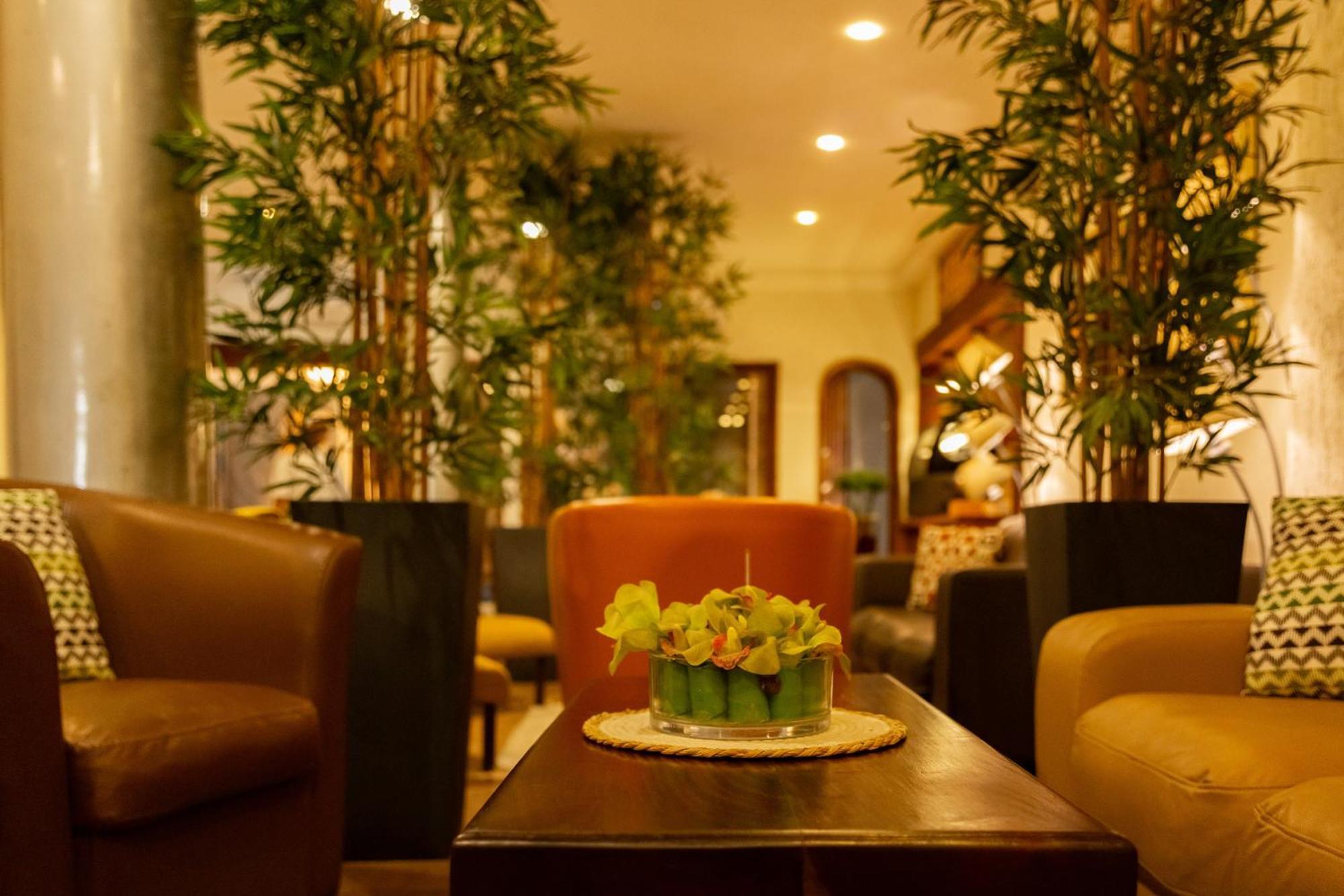 Hotel Du Lac Котону Екстер'єр фото