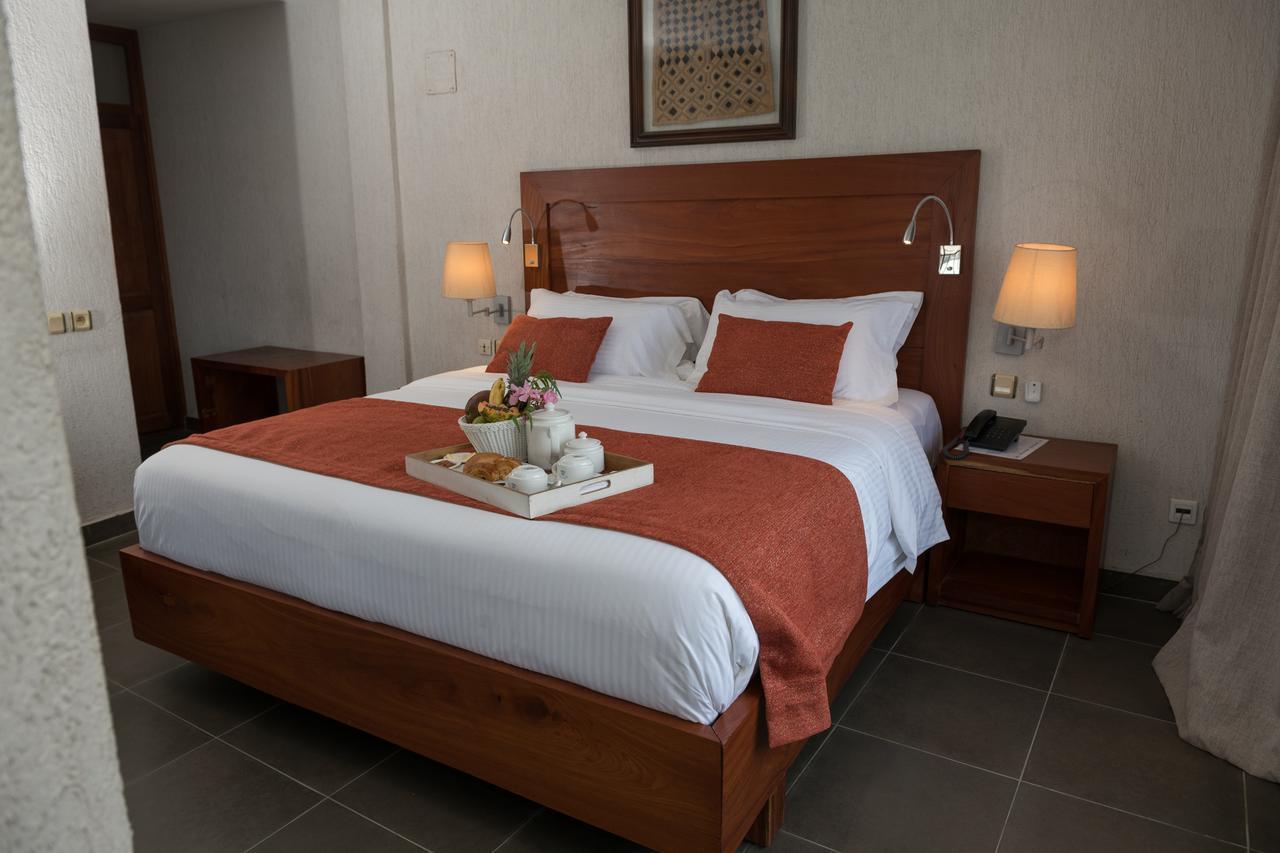 Hotel Du Lac Котону Екстер'єр фото